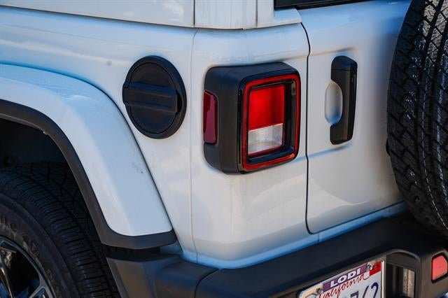 2022 Jeep Wrangler Unlimited Sahara Altitude 4x4