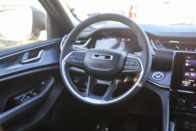 2026 Jeep Grand Cherokee GRAND CHEROKEE LAREDO 4X2