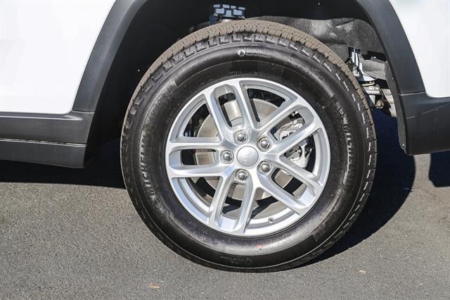2026 Jeep Grand Cherokee GRAND CHEROKEE LAREDO 4X2