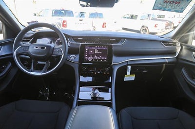2026 Jeep Grand Cherokee GRAND CHEROKEE LAREDO 4X2