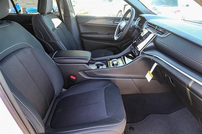 2026 Jeep Grand Cherokee GRAND CHEROKEE LAREDO 4X2