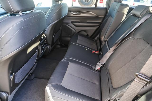2026 Jeep Grand Cherokee GRAND CHEROKEE LAREDO 4X2
