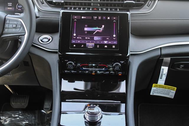 2025 Jeep Grand Cherokee GRAND CHEROKEE LAREDO 4X4