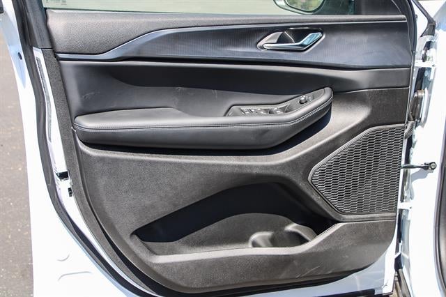 2025 Jeep Grand Cherokee GRAND CHEROKEE LAREDO 4X4