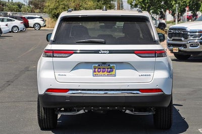 2025 Jeep Grand Cherokee GRAND CHEROKEE LAREDO 4X4