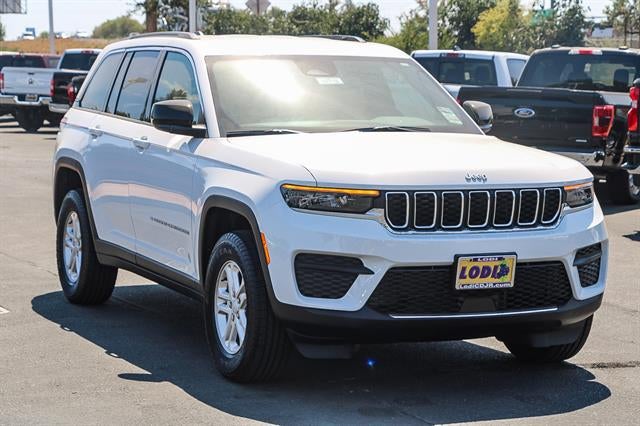 2025 Jeep Grand Cherokee GRAND CHEROKEE LAREDO 4X4
