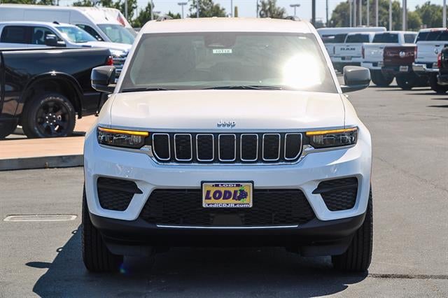 2025 Jeep Grand Cherokee GRAND CHEROKEE LAREDO 4X4