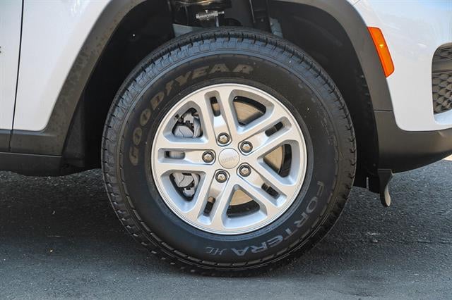 2025 Jeep Grand Cherokee GRAND CHEROKEE LAREDO 4X4