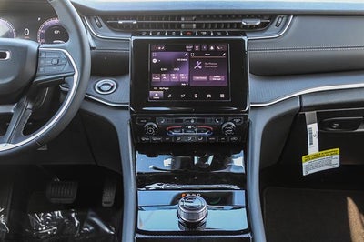 2026 Jeep Grand Cherokee GRAND CHEROKEE LAREDO X 4X4