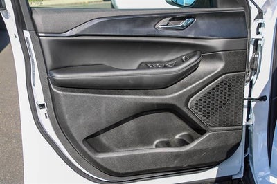 2026 Jeep Grand Cherokee GRAND CHEROKEE LAREDO X 4X4