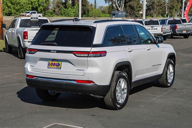 2026 Jeep Grand Cherokee GRAND CHEROKEE LAREDO X 4X4