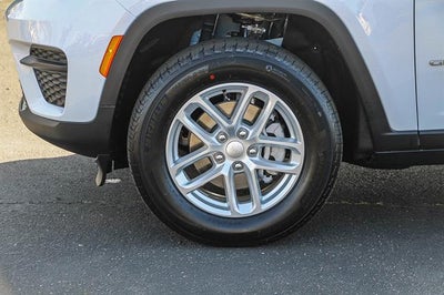 2026 Jeep Grand Cherokee GRAND CHEROKEE LAREDO X 4X4