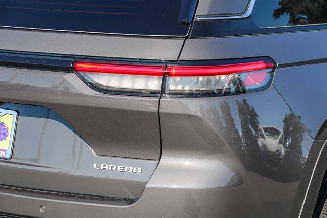 2025 Jeep Grand Cherokee GRAND CHEROKEE LAREDO 4X4