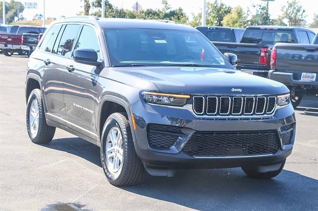 2025 Jeep Grand Cherokee GRAND CHEROKEE LAREDO 4X4