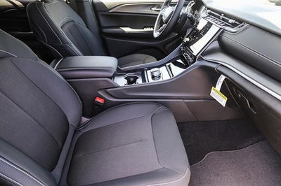 2026 Jeep Grand Cherokee GRAND CHEROKEE LAREDO X 4X4