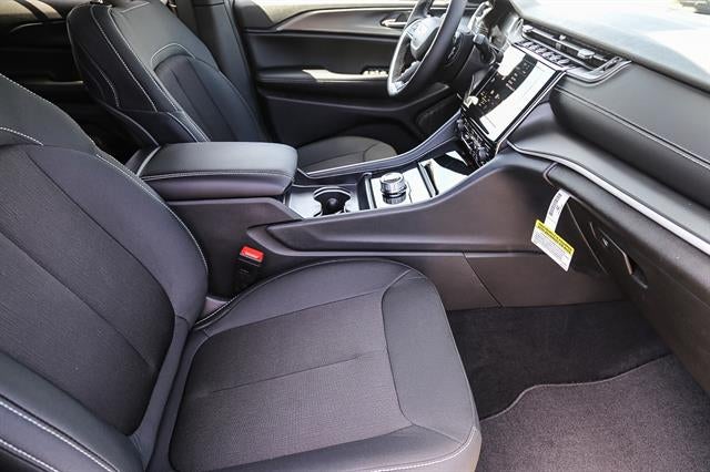 2026 Jeep Grand Cherokee GRAND CHEROKEE LAREDO X 4X4