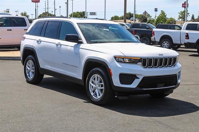 2026 Jeep Grand Cherokee GRAND CHEROKEE LAREDO X 4X4