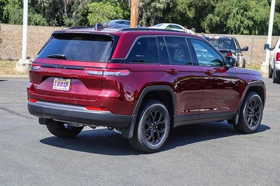 2026 Jeep Grand Cherokee GRAND CHEROKEE LAREDO ALTITUDE 4X4