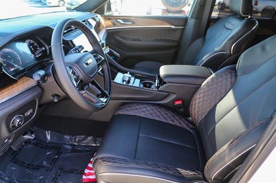 2026 Jeep Grand Cherokee GRAND CHEROKEE SUMMIT 4X4