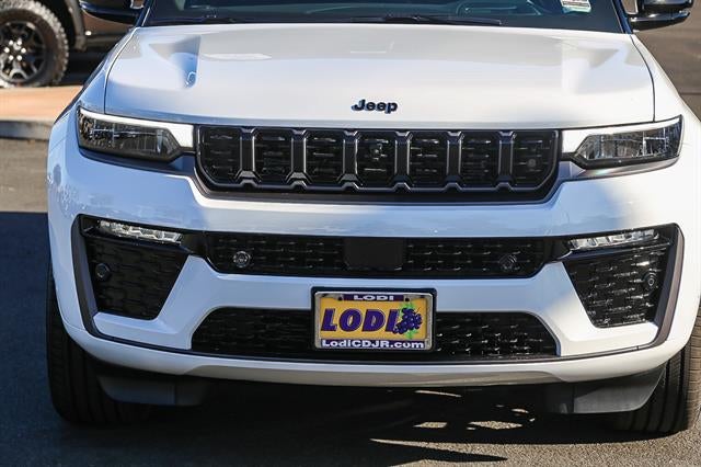 2026 Jeep Grand Cherokee GRAND CHEROKEE SUMMIT 4X4