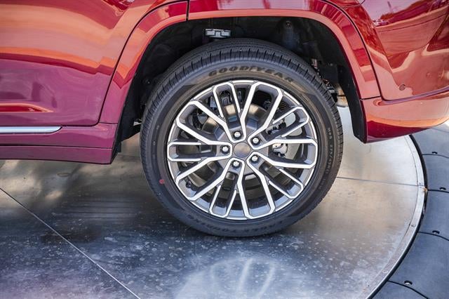 2026 Jeep Grand Cherokee GRAND CHEROKEE SUMMIT 4X4