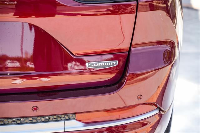 2026 Jeep Grand Cherokee GRAND CHEROKEE SUMMIT 4X4