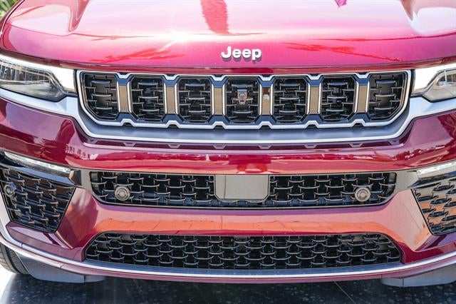 2026 Jeep Grand Cherokee GRAND CHEROKEE SUMMIT 4X4
