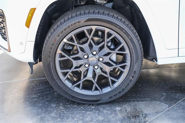 2026 Jeep Grand Cherokee GRAND CHEROKEE SUMMIT 4X4