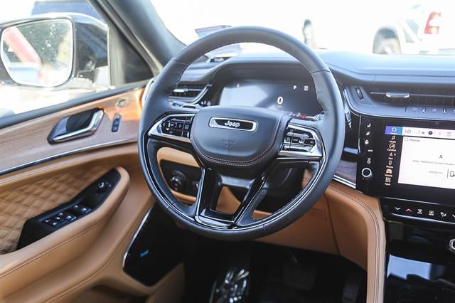 2026 Jeep Grand Cherokee GRAND CHEROKEE SUMMIT 4X4