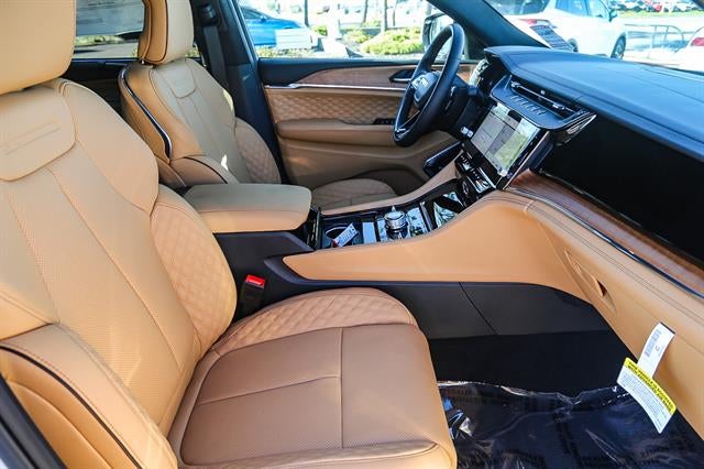 2026 Jeep Grand Cherokee GRAND CHEROKEE SUMMIT 4X4