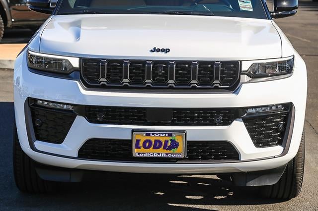 2026 Jeep Grand Cherokee GRAND CHEROKEE SUMMIT 4X4