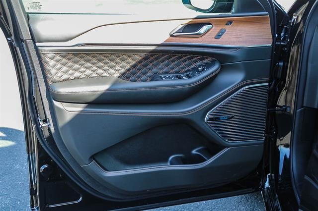 2026 Jeep Grand Cherokee GRAND CHEROKEE SUMMIT 4X4