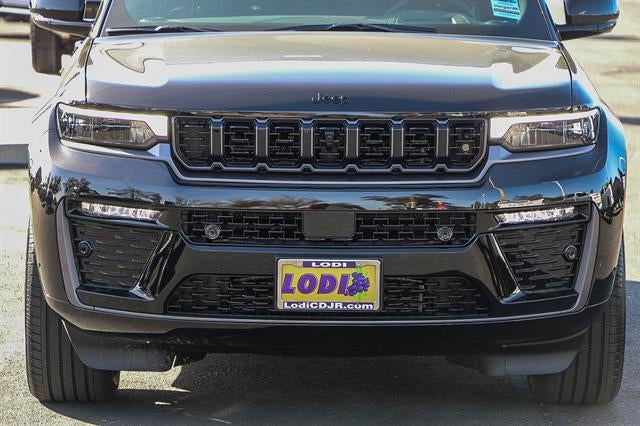 2026 Jeep Grand Cherokee GRAND CHEROKEE SUMMIT 4X4