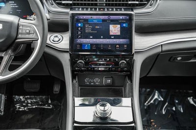 2023 Jeep Grand Cherokee L Limited 4x2