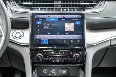2023 Jeep Grand Cherokee L Limited 4x2