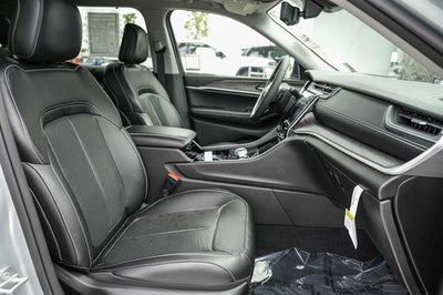 2023 Jeep Grand Cherokee L Limited 4x2