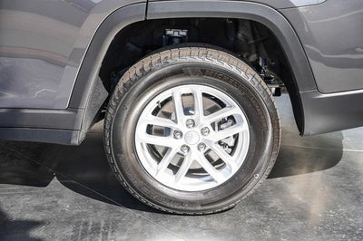 2026 Jeep Grand Cherokee GRAND CHEROKEE L LAREDO X 4X4