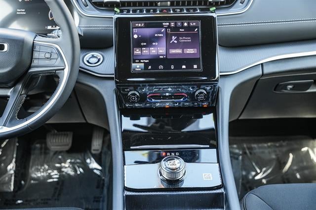 2026 Jeep Grand Cherokee GRAND CHEROKEE L LAREDO X 4X4