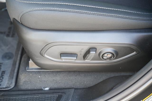 2026 Jeep Grand Cherokee GRAND CHEROKEE L LAREDO X 4X4