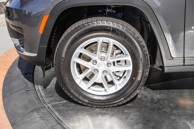 2026 Jeep Grand Cherokee GRAND CHEROKEE L LAREDO X 4X4