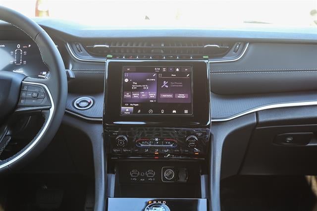 2026 Jeep Grand Cherokee GRAND CHEROKEE L LAREDO 4X4