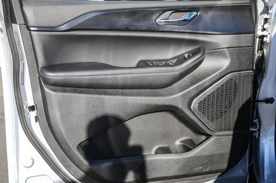 2026 Jeep Grand Cherokee GRAND CHEROKEE L LAREDO 4X4