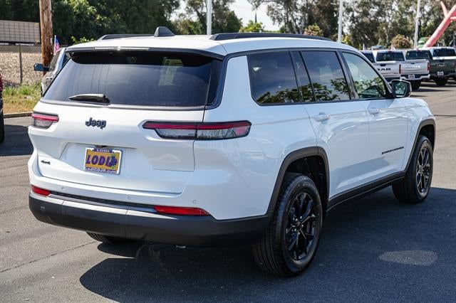 2026 Jeep Grand Cherokee GRAND CHEROKEE L LAREDO ALTITUDE 4X4