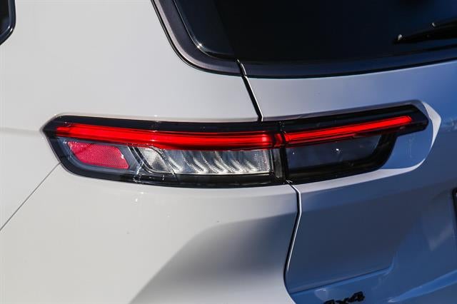 2026 Jeep Grand Cherokee GRAND CHEROKEE L SUMMIT 4X4