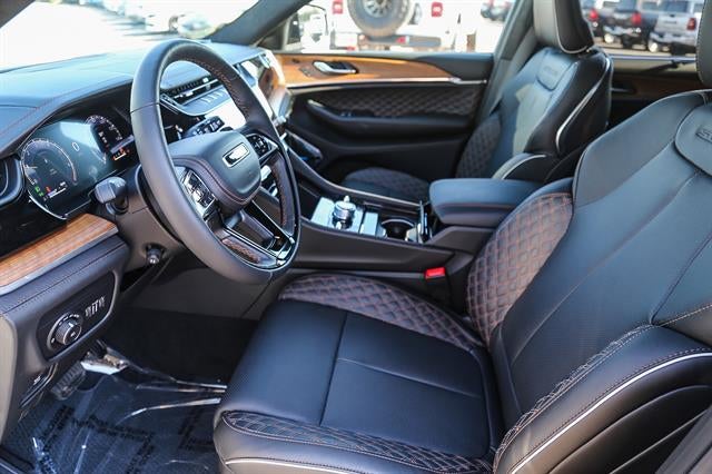 2026 Jeep Grand Cherokee GRAND CHEROKEE L SUMMIT 4X4