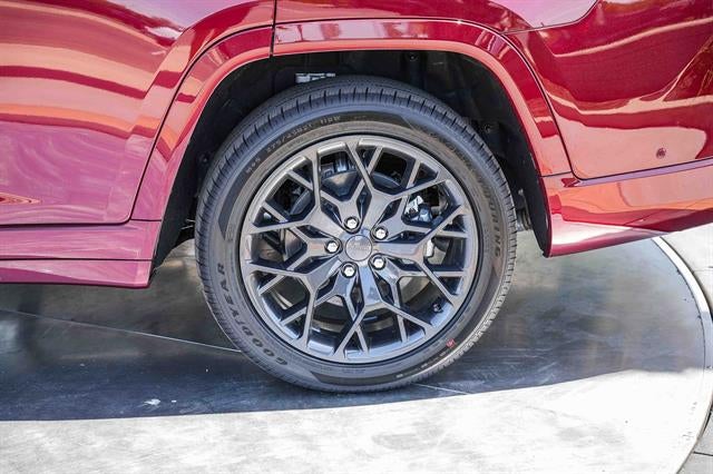 2026 Jeep Grand Cherokee GRAND CHEROKEE L SUMMIT 4X4