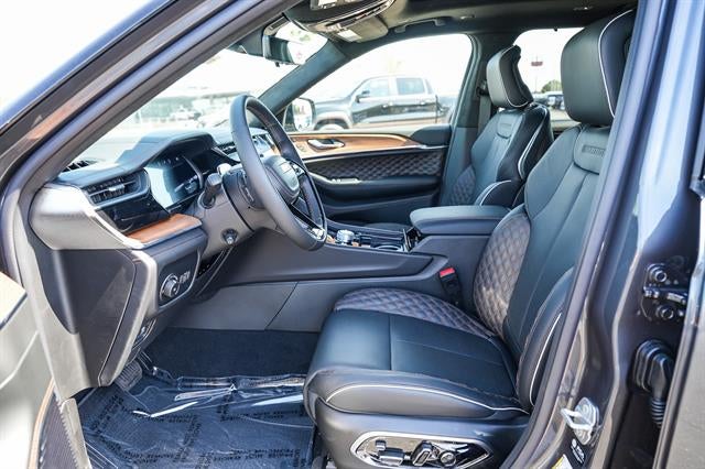2026 Jeep Grand Cherokee GRAND CHEROKEE L SUMMIT 4X4