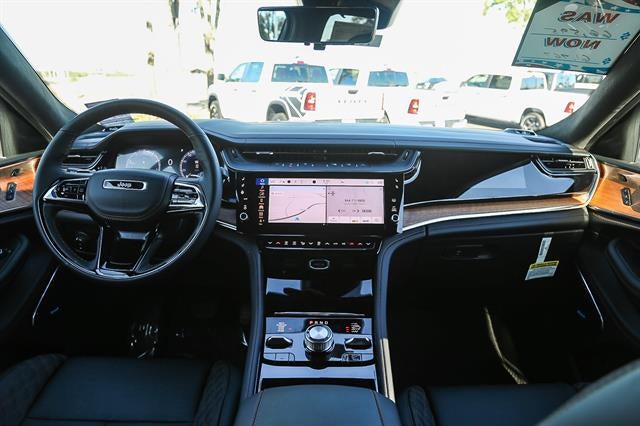 2026 Jeep Grand Cherokee GRAND CHEROKEE L SUMMIT 4X4