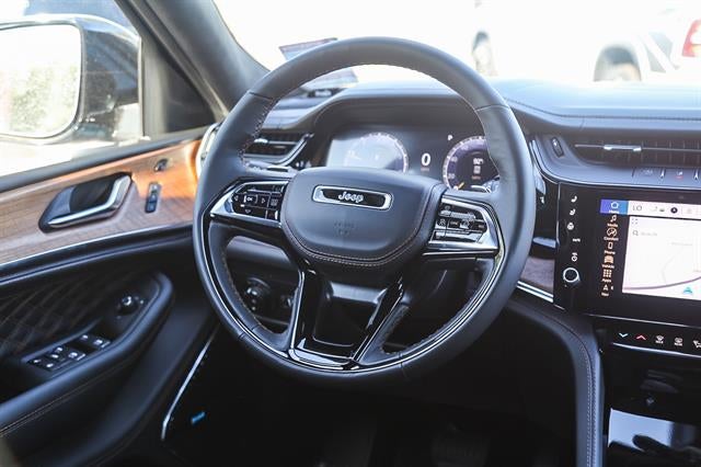 2026 Jeep Grand Cherokee GRAND CHEROKEE L SUMMIT 4X4