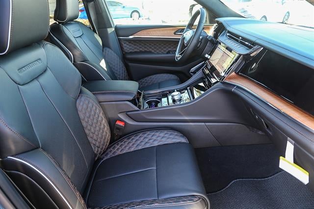 2026 Jeep Grand Cherokee GRAND CHEROKEE L SUMMIT 4X4